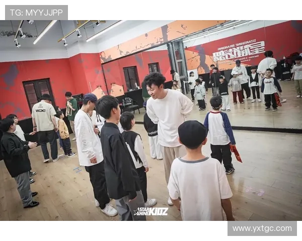 广州街舞队与南京街舞队赛后复盘团队协作的精彩瞬间与经验分享